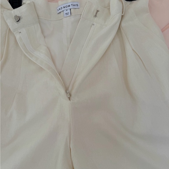 High-Waist Cream Pleated Women's Shorts - Picture 5 of 5